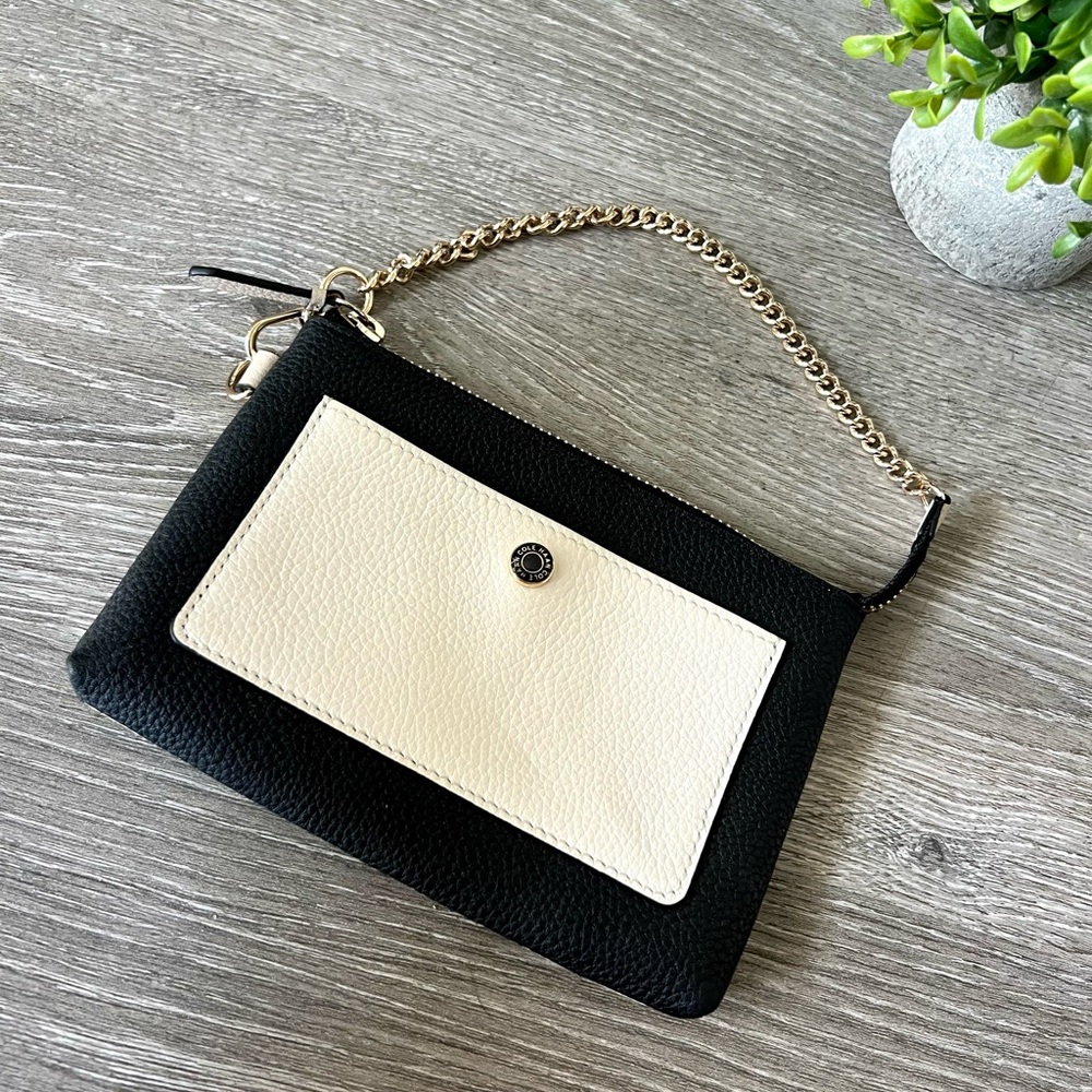 NEW🖤 Cole Haan Blk/Ivory Chain Wristlet